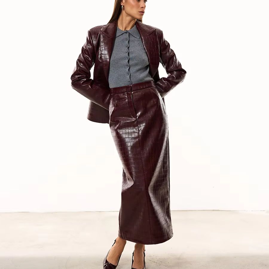 Female Formal Wear - IG Set da Donna in Ecopelle