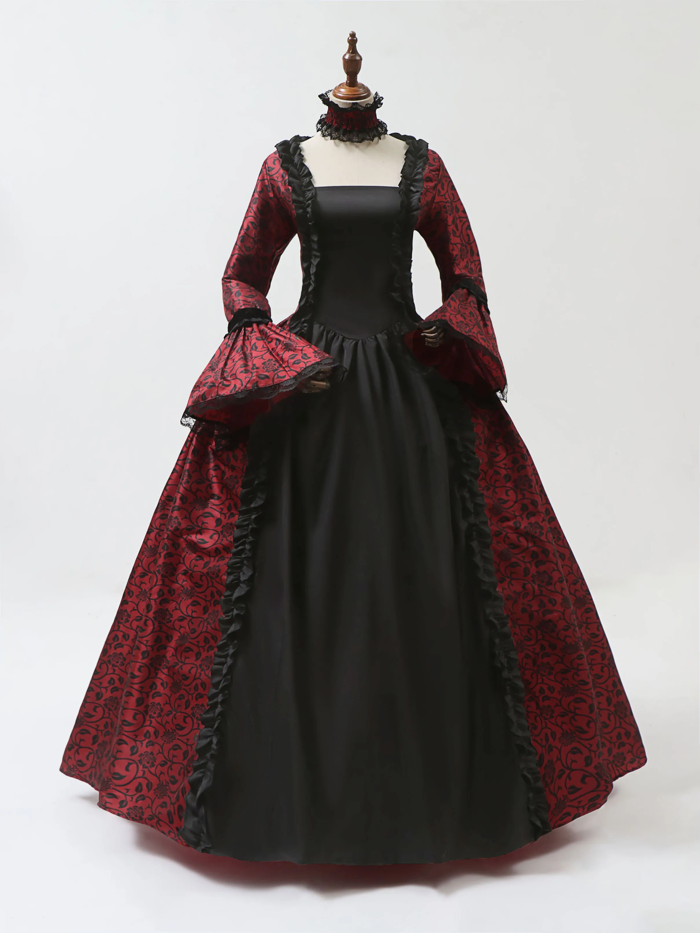 Female Formal Wear - Abito cosplay di Maria Antonietta con