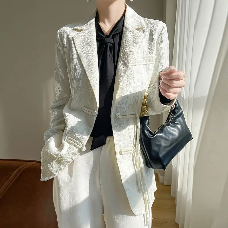 Women Formal Wear Blazers - Giacca blazer bianca testurizzata da donna