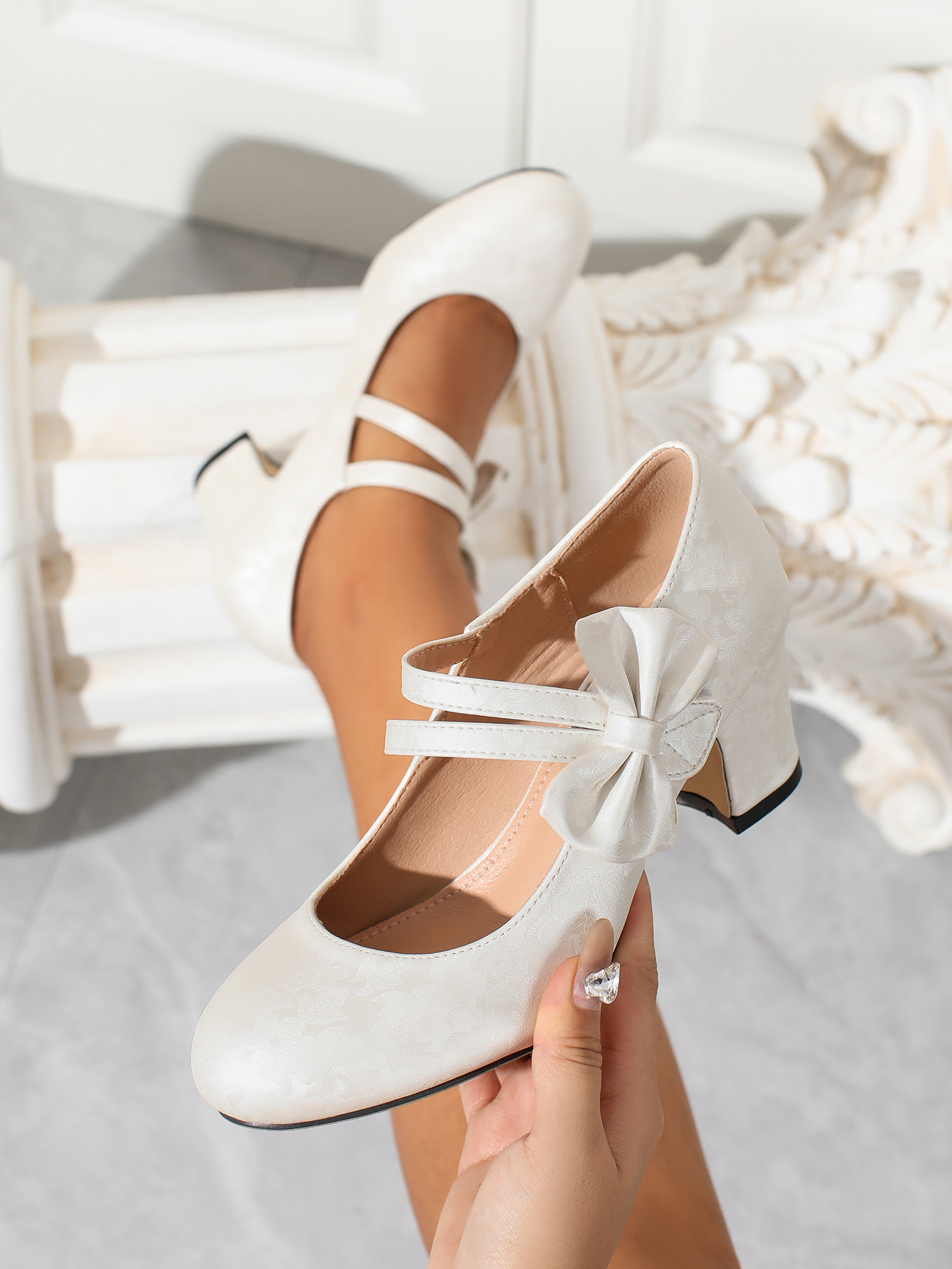 Scarpe da donna di taglia gran - Women Formal Wear With Shoes recensione e prezzo