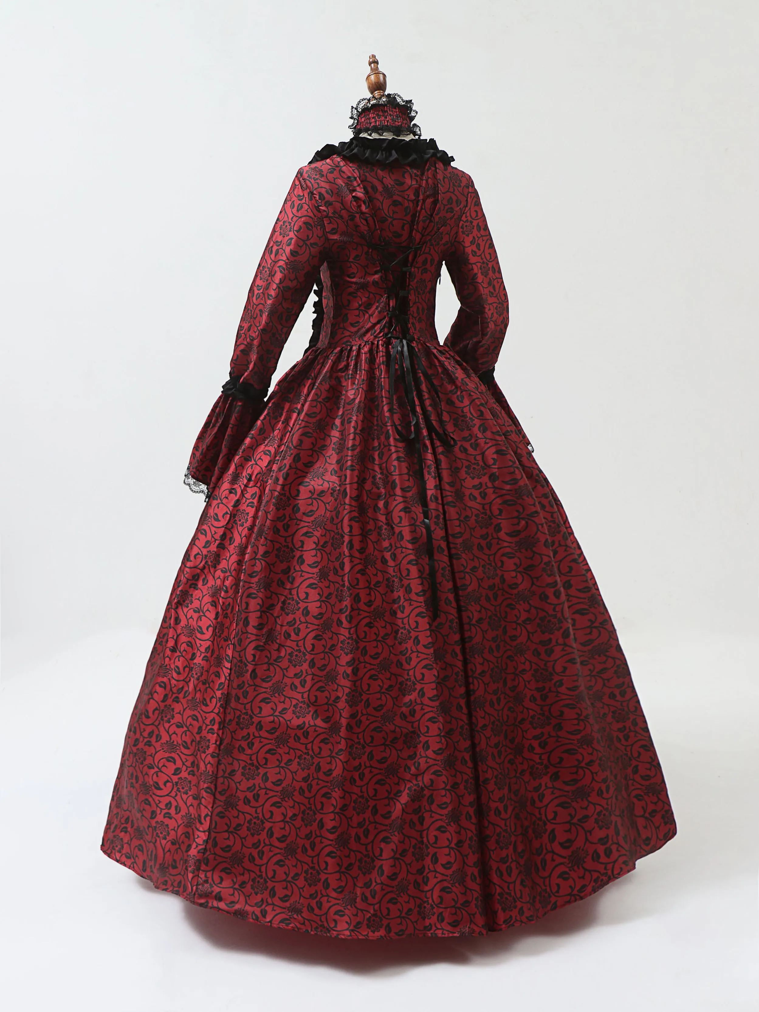 Abito cosplay di Maria Antonie - Female Formal Wear recensione e prezzo