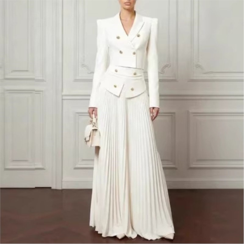 Elegante Completo a 2 Pezzi: B - Female Formal Wear recensione e prezzo